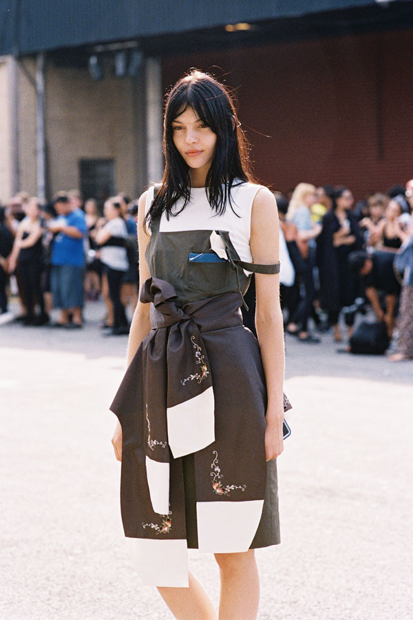 Thời trang chớm Thu 2015 "hồi sinh" nhiều phong cách cổ điển ảnh 3