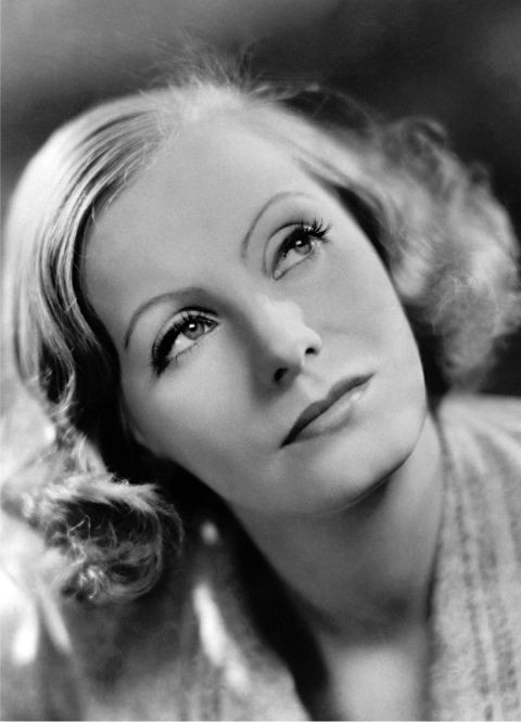 Bí quyết làm đẹp đơn giản mà quyến rũ của các mỹ nhân vintage ảnh 9