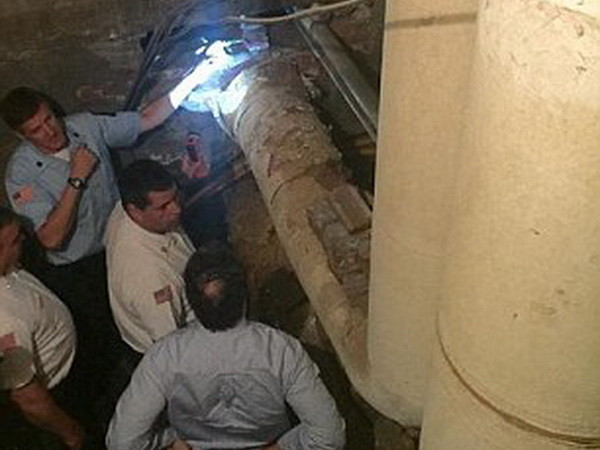 Hai phạm nhân vượt ngục như trong phim tại nhà tù ở New York ảnh 2