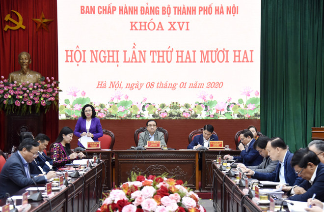 Phó Bí thư Thường trực Thành ủy Ngô Thị Thanh Hằng điều hành phiên làm việc buổi sáng. (Nguồn: hanoi.gov.vn) Thành ủy Hà Nội tập trung thực hiện 9 nhiệm vụ trọng tâm ảnh 1