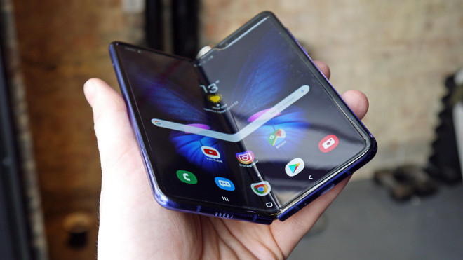 Bloomberg: Lỗi màn hình của Galaxy Fold đã được xử lý xong ảnh 1