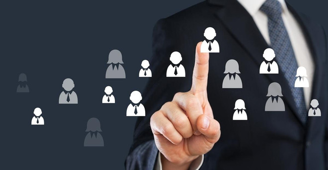 Lãnh đạo có thể bị cách chức nếu bố trí người thân quản lý nhân sự ảnh 1