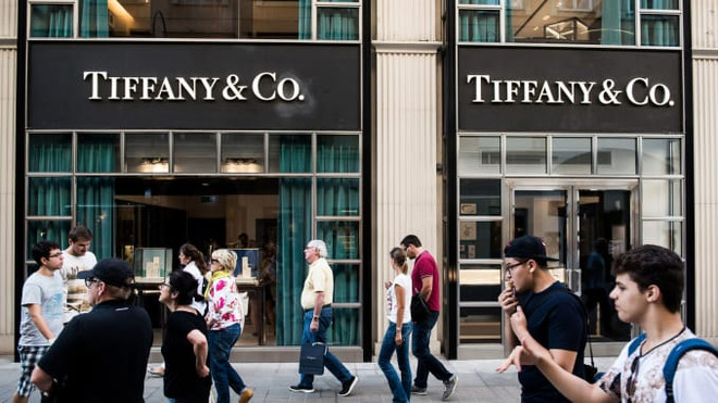 LVMH lạc quan về triển vọng thâu tóm Tiffany với giá 16,65 tỷ USD ảnh 1