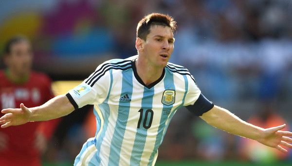 Lập công cho tuyển Argentina, Messi được ngợi khen hết lời ảnh 1