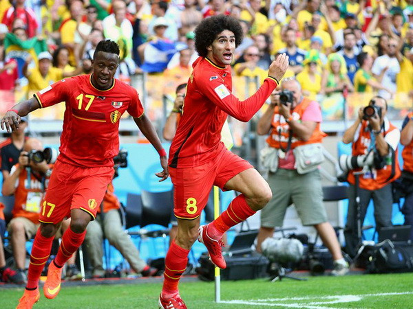 Vua Bỉ tới cổ vũ cho đội nhà trong trận đấu với đội tuyển Nga ảnh 1