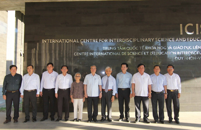 Thường trực Ban Bí thư Trần Quốc Vượng làm việc tại Bình Định ảnh 2