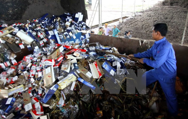 Bộ Tài chính lên kế hoạch bán đấu giá thuốc lá ngoại nhập lậu ảnh 1