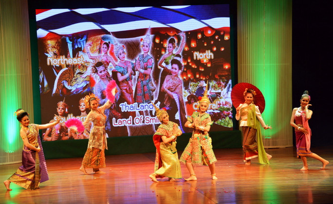 Liên hoan nghệ thuật các dân tộc ASEAN 2014 tại Campuchia ảnh 3