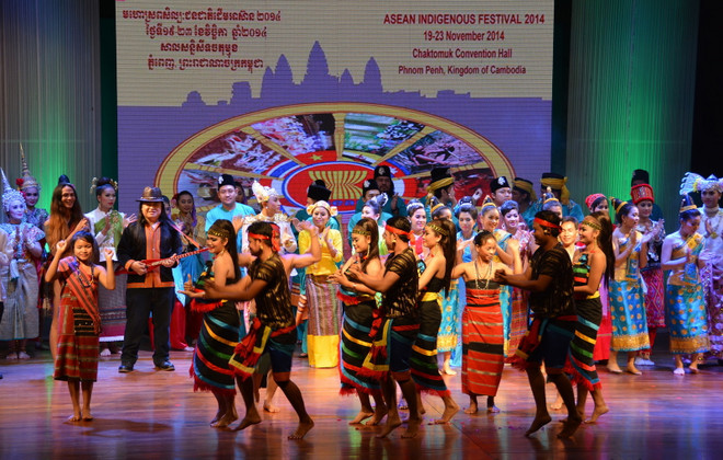 Liên hoan nghệ thuật các dân tộc ASEAN 2014 tại Campuchia ảnh 5