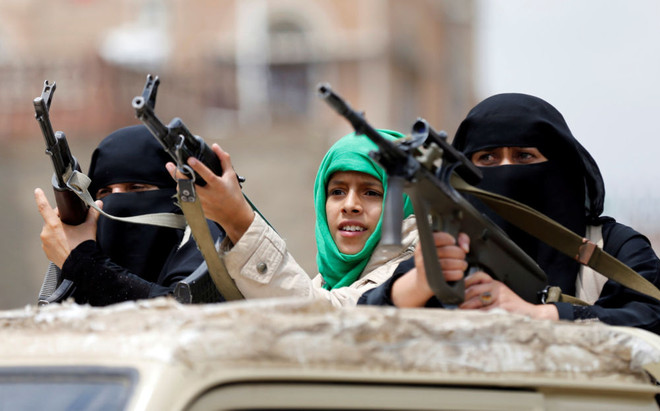 Một nữ binh sỹ ở Yemen ngày 6/9. (Nguồn: Sputniknews) Toàn cảnh những sự kiện nổi bật diễn ra trong tuần qua ảnh 20