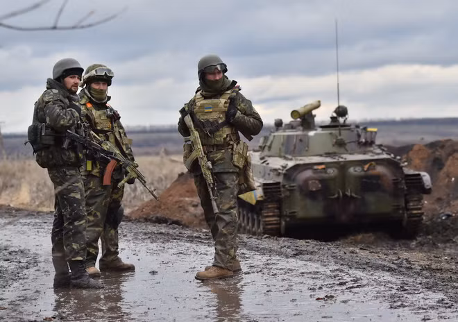 Nga cảnh báo về động thái luân chuyển quân của Ukraine tại miền Đông ảnh 1