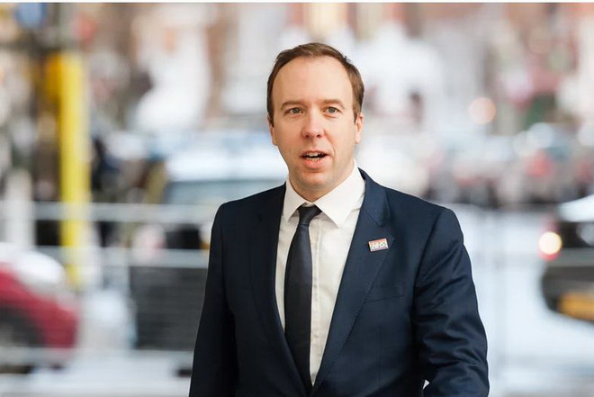 Anh có thể cấm mạng xã hội vì góp phần gây ra nạn tự sát ở giới trẻ ảnh 1