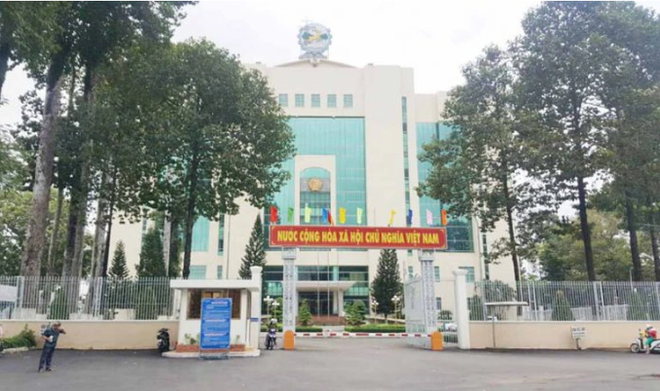 Trụ sở Ủy ban Nhân dân tỉnh Đồng Nai. (Nguồn: Dân trí) Đồng Nai kiểm điểm trách nhiệm của nhiều cựu lãnh đạo tỉnh ảnh 1