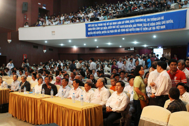 Mittinh phản đối Trung Quốc đặt giàn khoan HD-981 trái phép ảnh 2