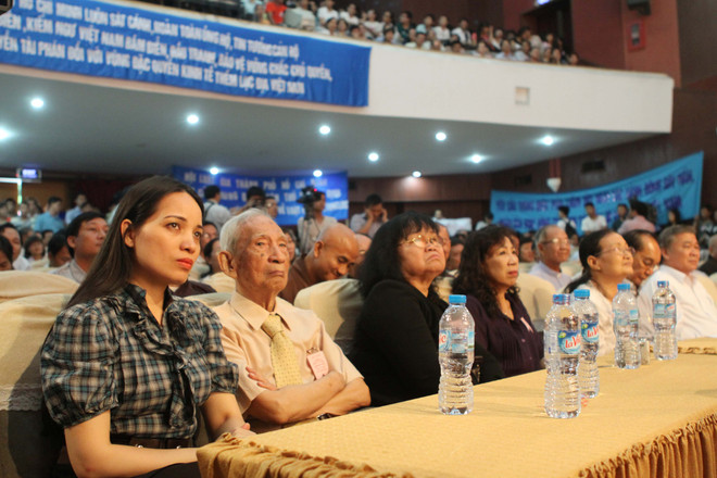 Mittinh phản đối Trung Quốc đặt giàn khoan HD-981 trái phép ảnh 3