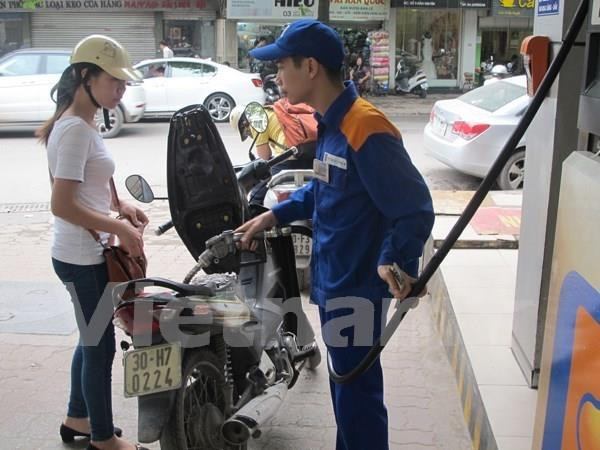 Ảnh minh họa. (Nguồn: Vietnam+) Bộ Tài chính: Quỹ bình ổn giá xăng dầu đã âm hơn 620 tỷ đồng ảnh 1
