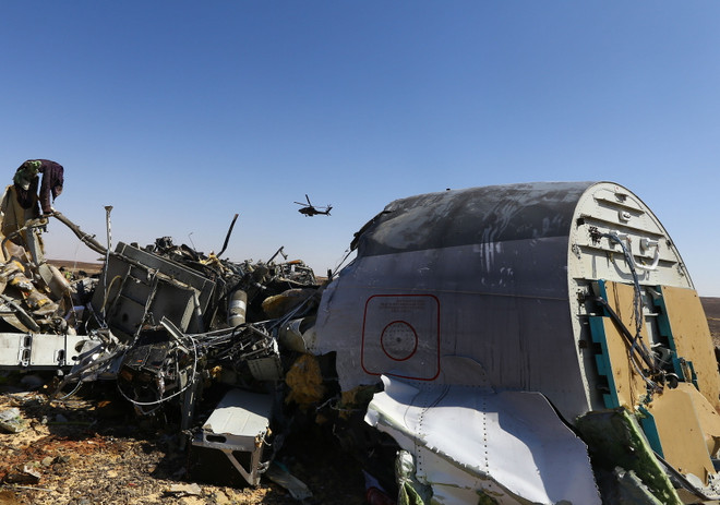 Vụ máy bay Nga rơi: Quả bom có thể được đặt dưới ghế hành khách ảnh 1