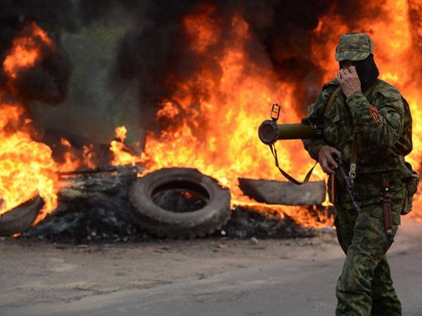 Giao tranh gần Slavyansk làm hơn 30 người thiệt mạng ảnh 1