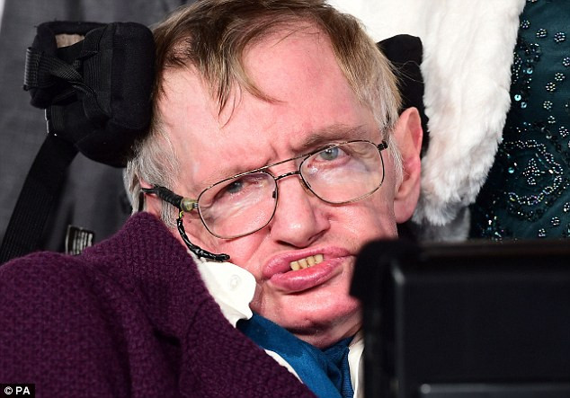 Giáo sư, nhà vật lý nổi tiếng thế giới Stephen Hawking. (Nguồn: PA) Dự báo đáng sợ: Con người bị xóa sổ trên Trái Đất trong 1.000 năm tới ảnh 1
