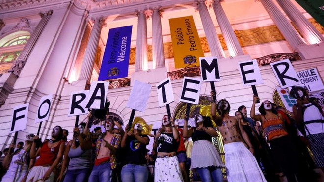 Người biểu tình ở Brazil kêu gọi quân đội tiến hành đảo chính ảnh 1