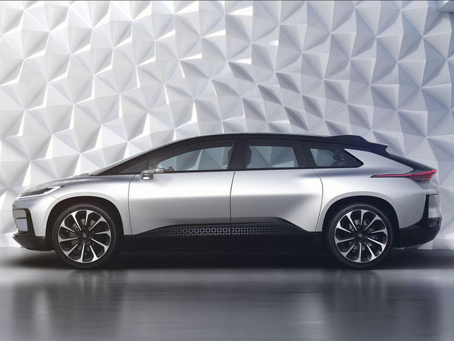 Mê mẩn với 7 mẫu xe chạy điện sẽ gây "ồn ào" trong năm 2017 ảnh 1