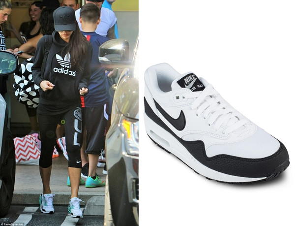 5 đôi giày sneakers "đa năng" mà bất kỳ bạn trẻ nào cũng nên có ảnh 5