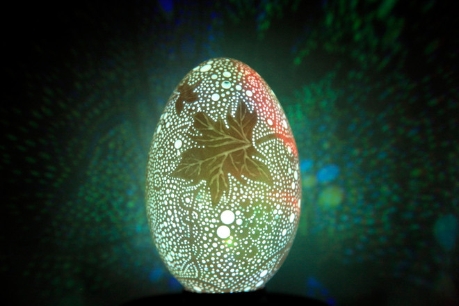 [Photo] "Phù phép" biến vỏ trứng thành đèn lồng tinh xảo ảnh 3