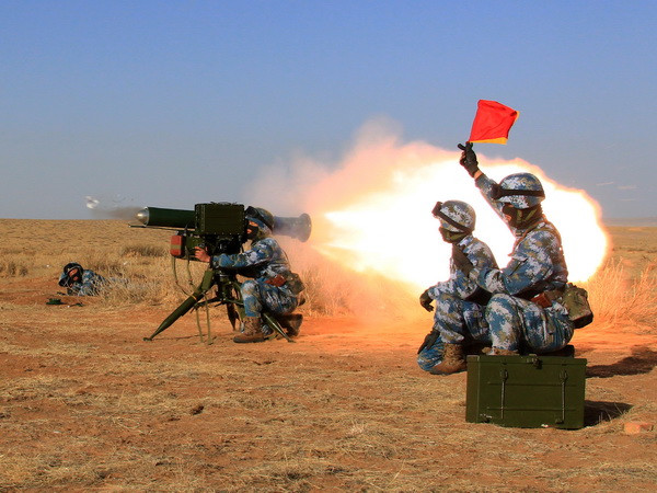 Trung Quốc tập trận bắn đạn thật ở khu vực miền Tây nước này ảnh 1