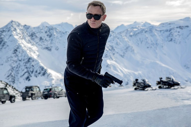 Nam tài tử Daniel Craig tái xuất với hình ảnh điệp viên James Bond ảnh 1