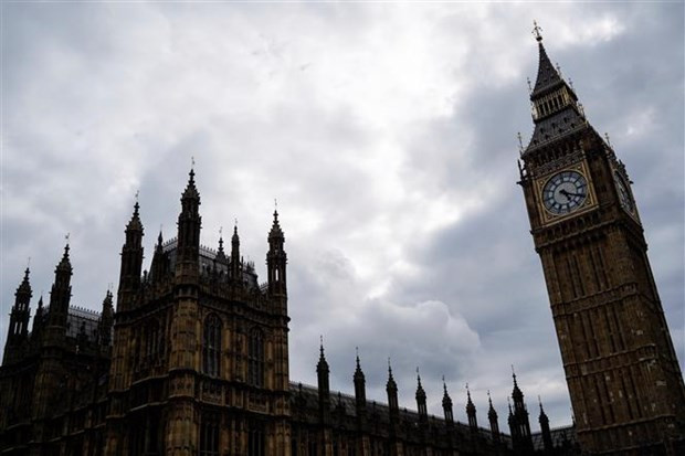 Anh gia hạn thêm 1 năm tiến trình thành lập chính quyền ở Bắc Ireland ảnh 1