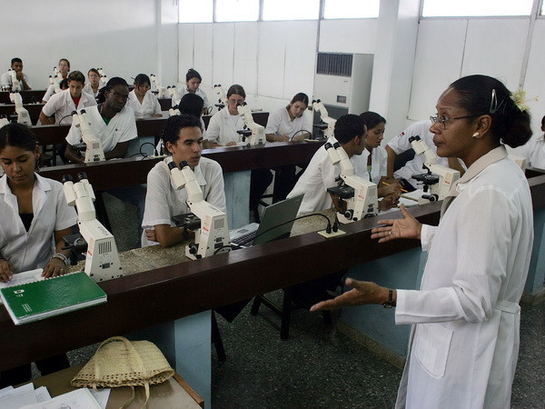 Cuba và Mỹ ký thỏa thuận đầu tiên trong lĩnh vực y tế thể thao ảnh 1