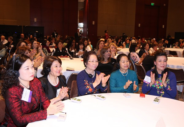 Phó Chủ tịch nước dự lễ bế mạc Hội nghị Thượng đỉnh Phụ nữ Toàn cầu ảnh 1