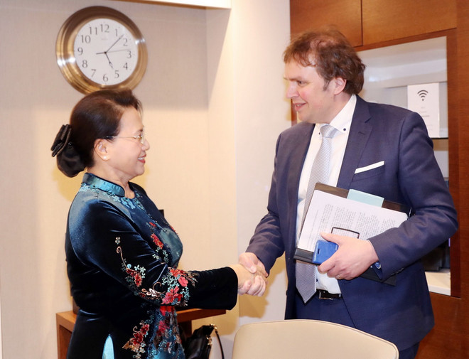 Chủ tịch Quốc hội tiếp Phó Cao ủy Chương trình Đồng bằng Hà Lan ảnh 1