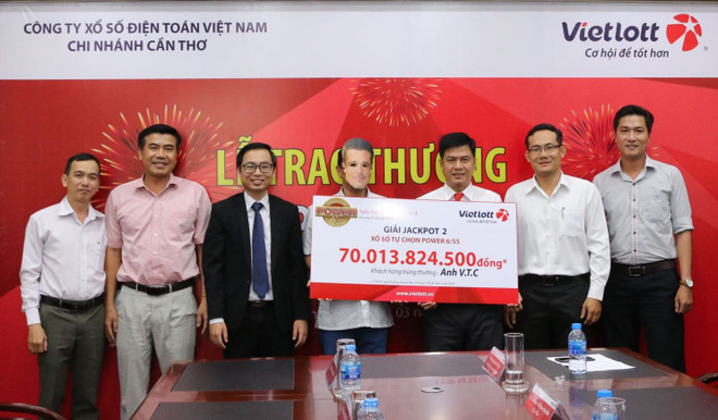 Người chơi may mắn nhận giải Jackpot 2 kỷ lục của sản phẩm Power 6/55 ảnh 1