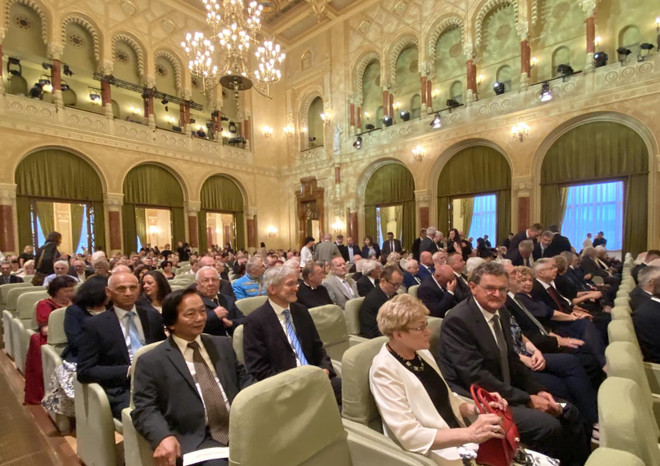 Giáo sư Việt nhận phần thưởng cao quý - Huân chương Nhà nước Hungary ảnh 3