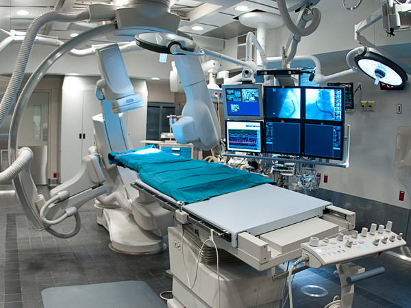 Phẫu thuật với sự hỗ trợ của robot không thực sự đột phá ảnh 1