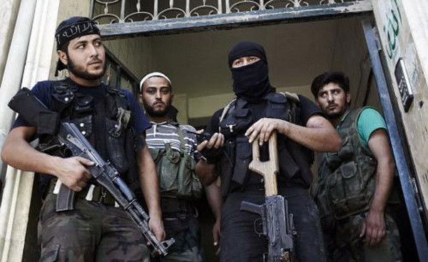 Mỹ, Thổ Nhĩ Kỳ nhất trí huấn luyện 2.000 quân nổi dậy ôn hòa Syria ảnh 1