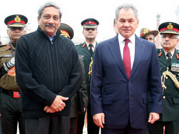 Ấn Độ và Nga đẩy mạnh quan hệ hợp tác quốc phòng ảnh 1