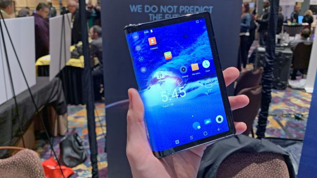 Cận cảnh chiếc điện thoại màn hình gập đầu tiên trên thế giới ảnh 4