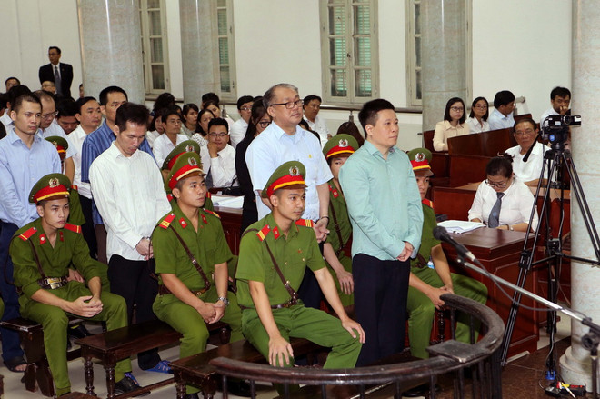 Đại án OceanBank: Hà Văn Thắm và các đồng phạm ra hầu tòa ảnh 2