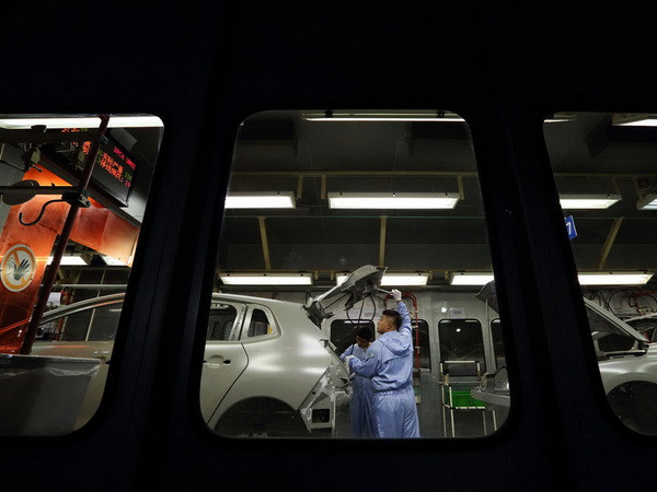 Dongfeng đang đàm phán đầu tư vào Peugeot Citroen ảnh 1