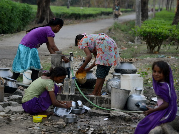 Số người nghèo và cận nghèo trên thế giới lên tới 2,2 tỷ ảnh 1