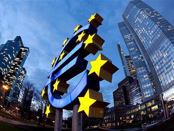 ECB thực hiện chương trình mua trái phiếu chính phủ để vực dậy kinh tế ảnh 1