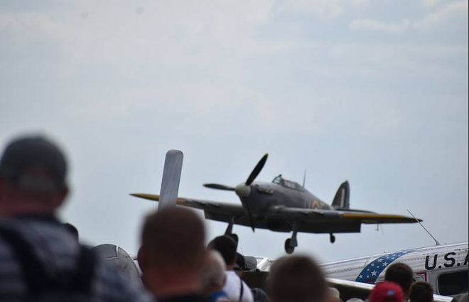 Rơi máy bay chiến đấu trong sự kiện hàng không tại Cộng hòa Séc ảnh 1