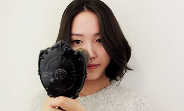 Trang điểm tạo điểm nhấn ở môi như "nàng thơ" Kiko Mizuhara ảnh 9