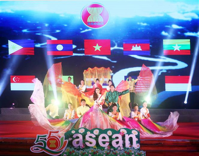 55 năm thành lập ASEAN: Một tầm nhìn, một bản sắc, một cộng đồng ảnh 2