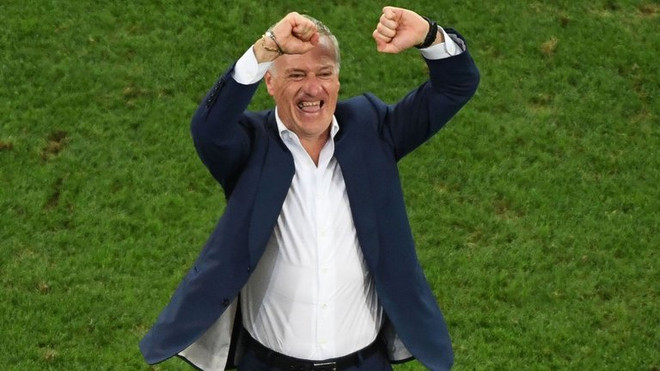 Huấn luyện viên đội tuyển Pháp Didier Deschamps hạnh phúc với chiến thắng trước đội tuyển Đức. (Nguồn: AFP) Didier Deschamps ngất ngây với chiến thắng trước đội tuyển Đức ảnh 1