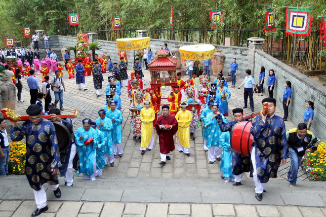 Thành phố Hồ Chí Minh tổ chức dâng hương tưởng nhớ các Vua Hùng ảnh 1