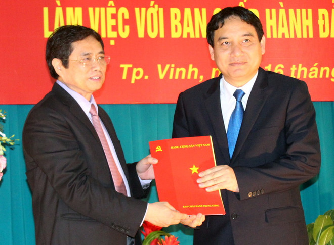 Bí thư thứ nhất Trung ương Đoàn giữ chức Bí thư Tỉnh ủy Nghệ An ảnh 1