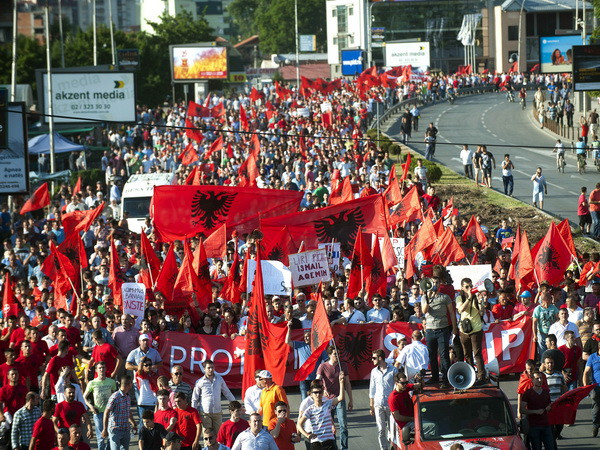 Các chính đảng Macedonia đạt thỏa thuận giải quyết khủng hoảng ảnh 1